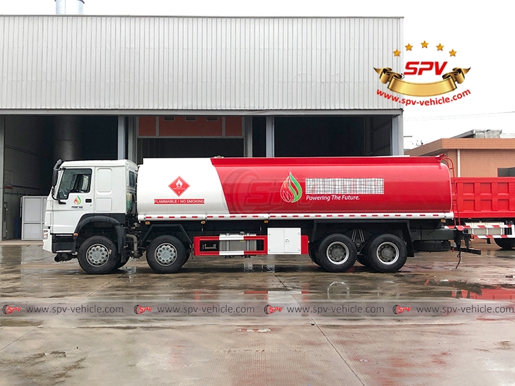 30,000 Litres Fuel Tank Truck Sinotruk - LS 30,000 Litres Fuel Tank Truck Sinotruk - LS
